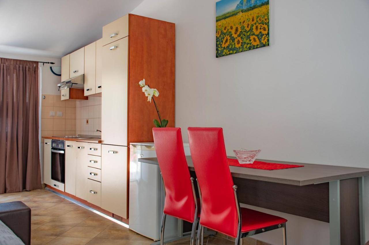 Apartments Betty Borik Rovinj Exterior foto